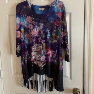 ONE WORLD Multicolor Graphic Tunic Top